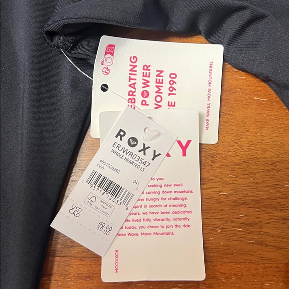 Roxy Black Long Sleeve Swim Top - Picture 2 of 3